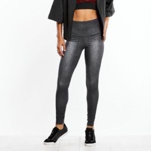 Lucy Black indiGO leggings